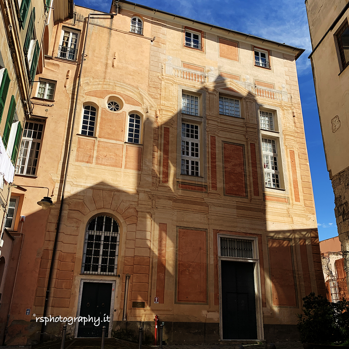 Genova e la Liguria sono meravigliose – Centro Storico – sestiere del Molo